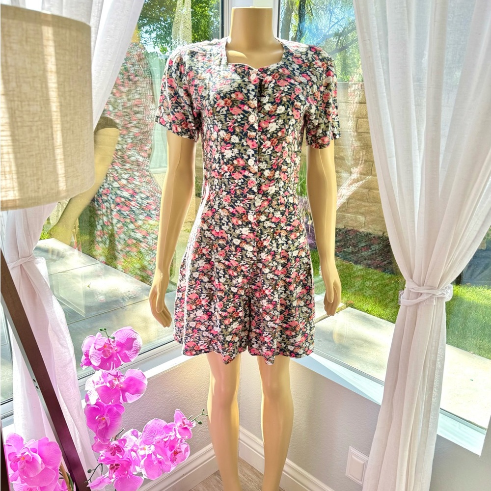 Floral Vintage Wil & Tess Romper Size M Medium Button Down Retro Short Sleeve